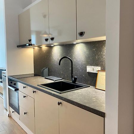 Mycampus Unwe Studentski Mountain Views Modern Kitchen Equipment Sofia Exterior foto